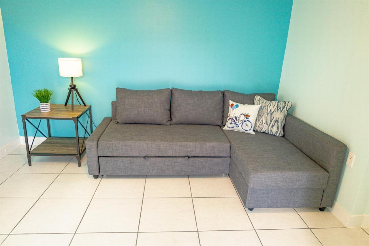 Marlin'S Palm Oasis - Beach House, Amazing Pool, Bbq Area Port Richey Exterior photo